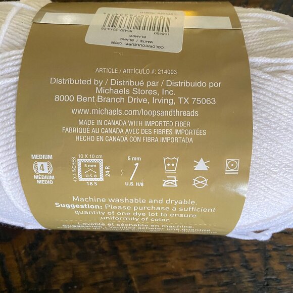 Loops & Threads Impeccable Big white yarn 858 yards, 14 oz, 100% acrylic #4 med - Picture 4 of 7
